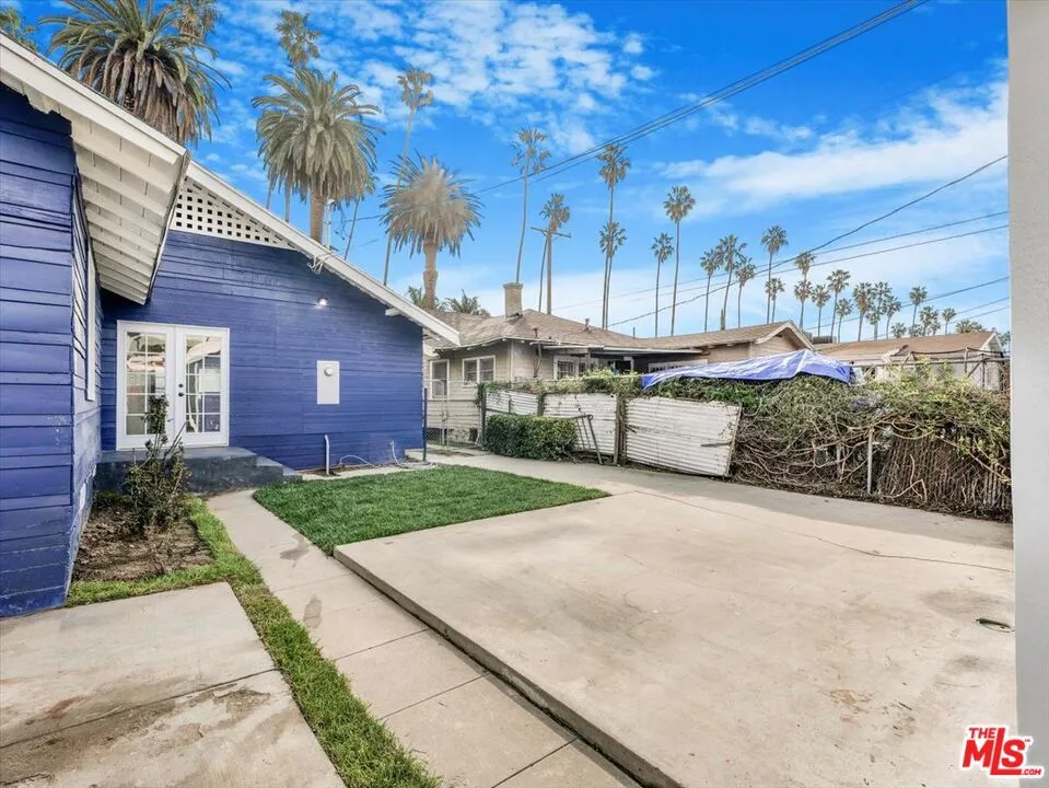 5111 E Cimarron Street, Los Angeles, California 90062 home-pic-10